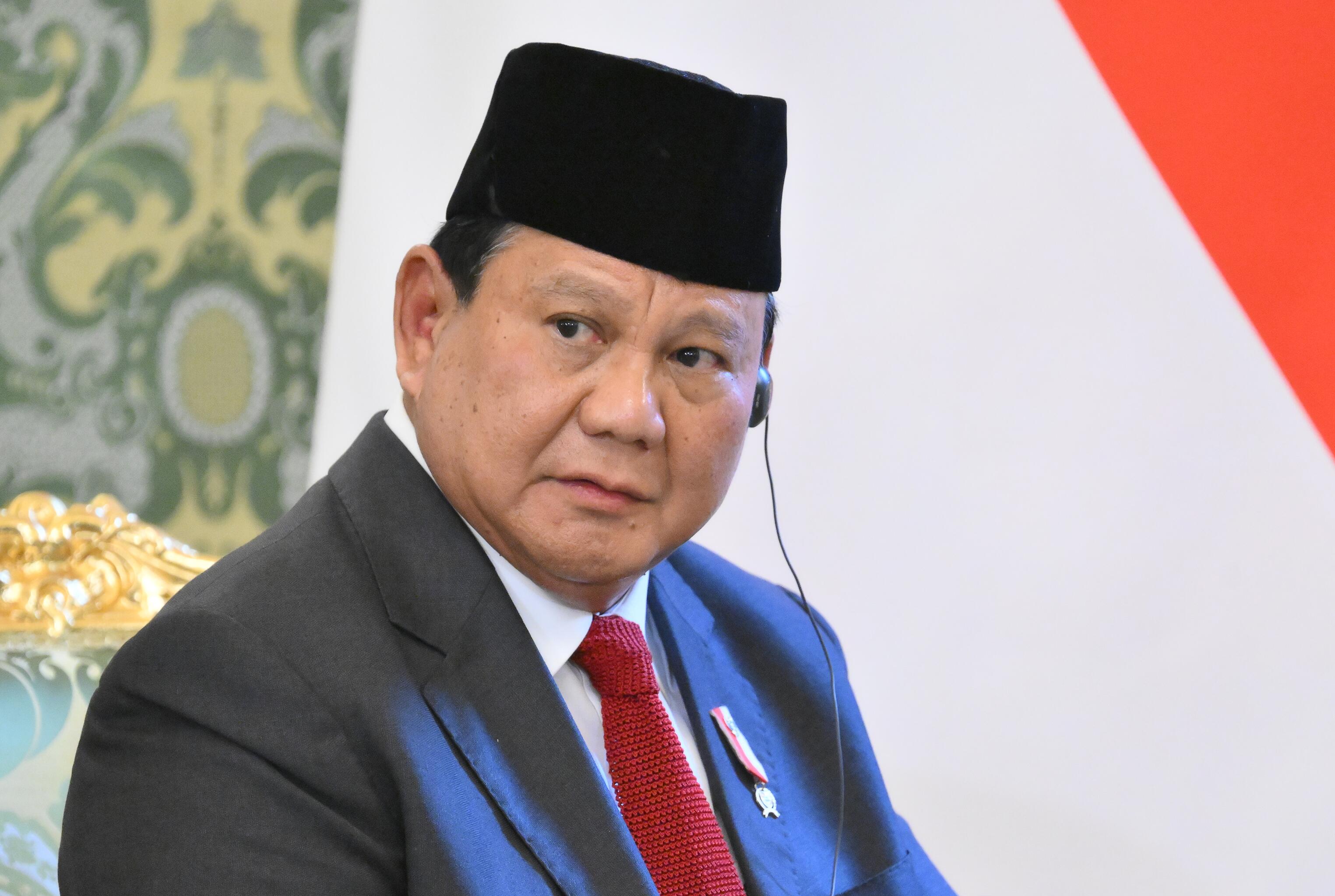 Индонезия запустила выпуск электробусов для отказа от импорта топлива