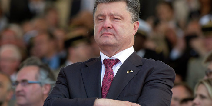Порошенко готов остановить военную операцию на юго-востоке Украины Порошенко готов остановить военную операцию на юго-востоке Украины