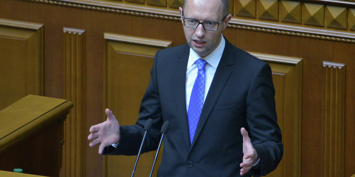 Яценюк предложил Порошенко уволить Коломойского и Таруту Яценюк предложил Порошенко уволить Коломойского и Таруту