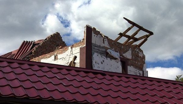 Донецк и Луганск: в эпицентре украинского кризиса Донецк и Луганск: в эпицентре украинского кризиса