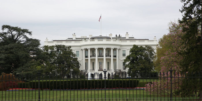 Крейг Робертс: Госдепартамент США замешан в преступлениях Киева Крейг Робертс: Госдепартамент США замешан в преступлениях Киева