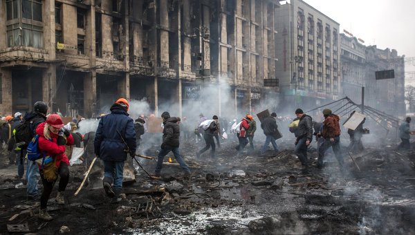 Оружие и надзиратели для украинской армии Оружие и надзиратели для украинской армии
