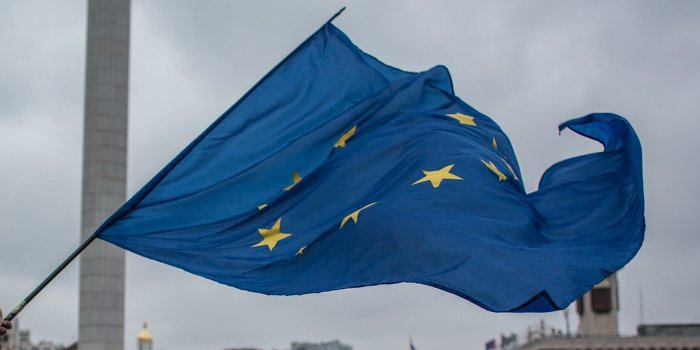Евросоюз настаивает на срочной ратифицикации Соглашения об ассоциации Евросоюз настаивает на срочной ратифицикации Соглашения об ассоциации