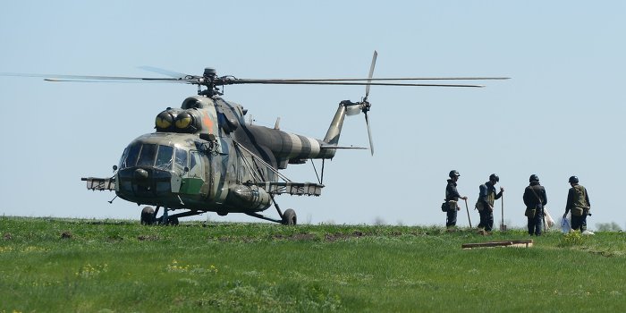 Под Славянском сбит вертолёт украинских сил Под Славянском сбит вертолёт украинских сил