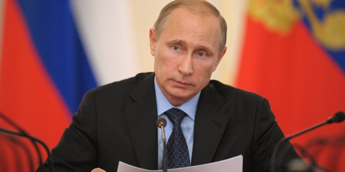 У Владимира Путина остаётся возможность ввести миротворческие войска в любой момент У Владимира Путина остаётся возможность ввести миротворческие войска в любой момент