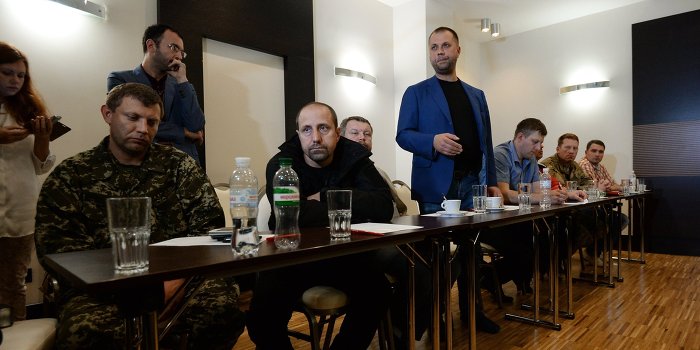 ДНР и ЛНР согласились на перемирие ДНР и ЛНР согласились на перемирие