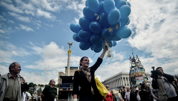 Forbes: После подписания договора с ЕС борьба за Украину только началась Forbes: После подписания договора с ЕС борьба за Украину только началась