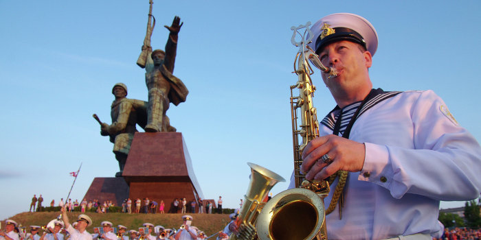 Украинский парад в Севастополе отложен на тысячу лет Украинский парад в Севастополе отложен на тысячу лет