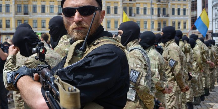Каратели «выбили» из Порошенко социальные льготы Каратели «выбили» из Порошенко социальные льготы