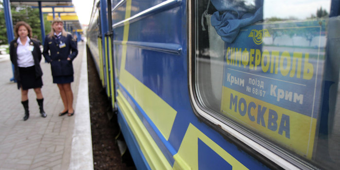 Поезда через Керченский пролив пойдут уже в августе Поезда через Керченский пролив пойдут уже в августе