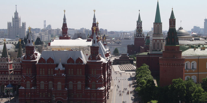 Россия превратилась в игрока на мировой арене, но пока не стала хозяином игры Россия превратилась в игрока на мировой арене, но пока не стала хозяином игры