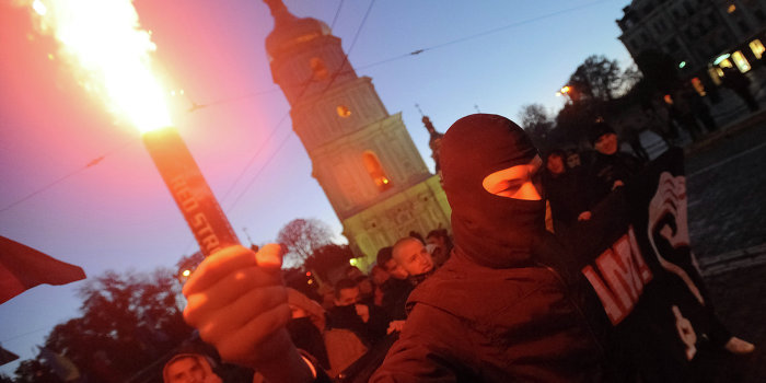Почему добропорядочные украинские граждане на нас тоже обижаются? Почему добропорядочные украинские граждане на нас тоже обижаются?