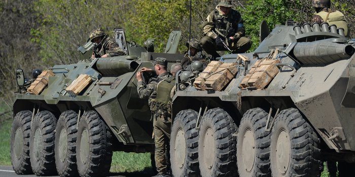 В бой! До последнего украинца! В бой! До последнего украинца!