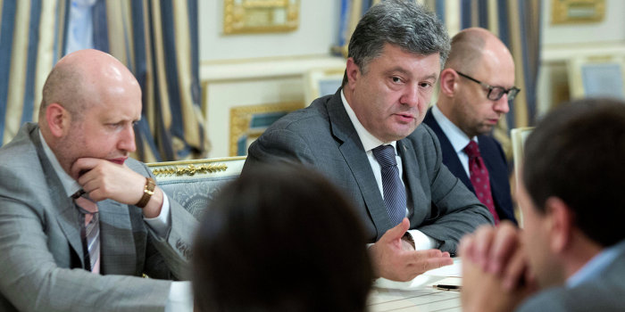 Порошенко просит о переговорах Порошенко просит о переговорах