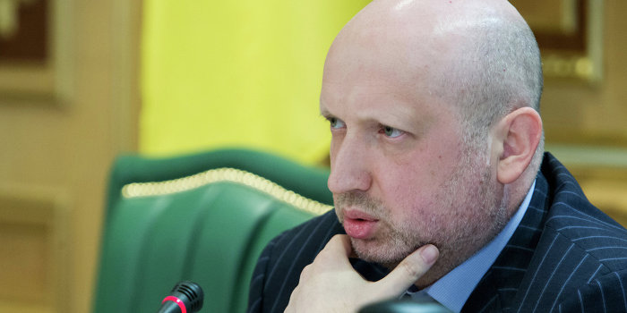 По указанию Турчинова украинцы приравнены к нацистам По указанию Турчинова украинцы приравнены к нацистам