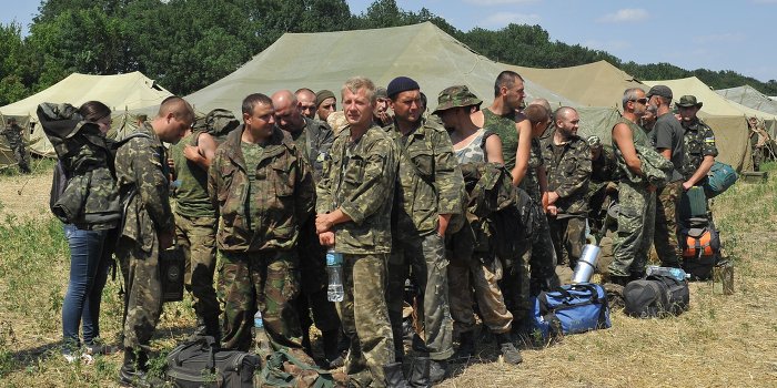 Американские журналисты избегают встречи с украинскими военными Американские журналисты избегают встречи с украинскими военными