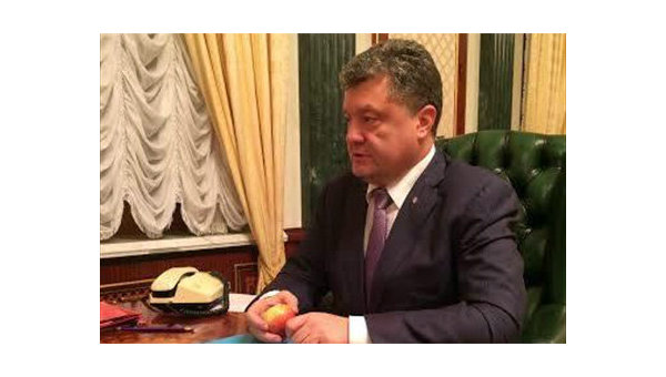 Порошенко взял польское яблоко назло Путину