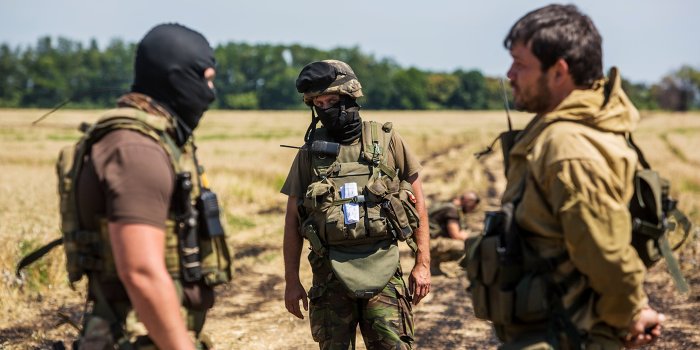 Ополченцы ДНР вернули украинским силовикам «плачущего десантника»