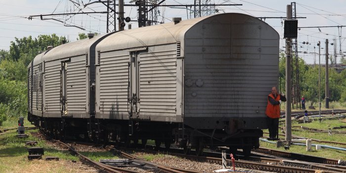 Восемь вагонов с телами погибших карателей прибыло в Харьков