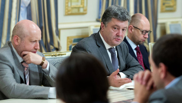 Forbes: для урегулирования кризиса Украину нужно разделить