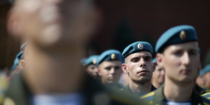Украина вернула России заблудившихся десантников Украина вернула России заблудившихся десантников
