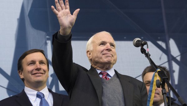 Почему НАТО берет Россию в кольцо