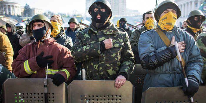 Боевики Евромайдана жестоко избили мирного активиста Боевики Евромайдана жестоко избили мирного активиста