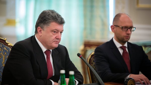 Царев: Яценюк может досрочно заменить Порошенко на посту президента Царев: Яценюк может досрочно заменить Порошенко на посту президента