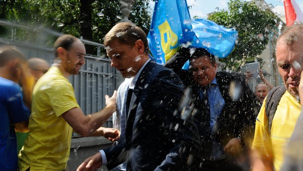 Би-би-си: На Украине всех ждет «третий Майдан» Би-би-си: На Украине всех ждет «третий Майдан»
