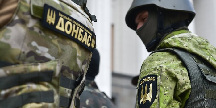 В Харькове каратели избивают мирных жителей В Харькове каратели избивают мирных жителей