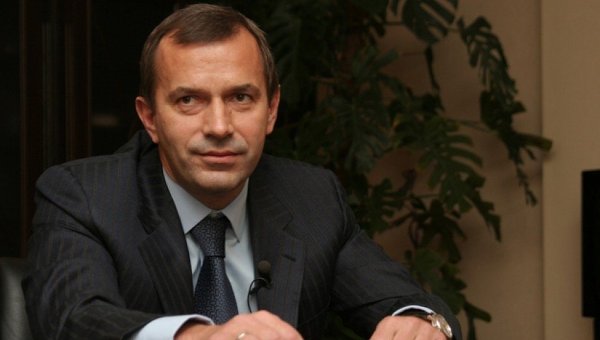 Под Киевом сожгли дом экс-секретаря СНБО Андрея Клюева Под Киевом сожгли дом экс-секретаря СНБО Андрея Клюева