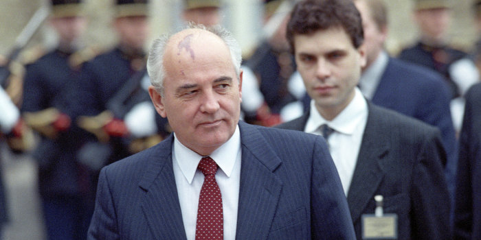 Эксперт сказал, в чем реально виновен Горбачев и как он мог смягчить развал СССР