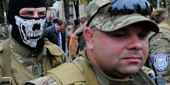 Жители ДНР: Украинская армия - «армия бандитов» Жители ДНР: Украинская армия - «армия бандитов»