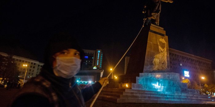 «Это наш памятник, хотим и рушим!» «Это наш памятник, хотим и рушим!»