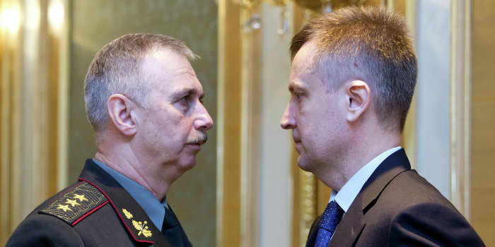 В украинской армии теперь будут служить «паны» и кричать «Слава Украине!» В украинской армии теперь будут служить «паны» и кричать «Слава Украине!»