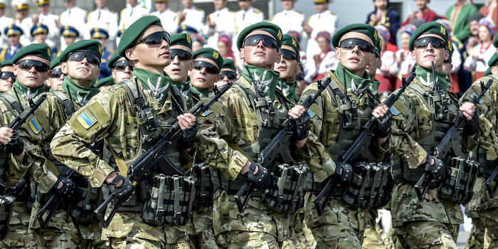 Армию Украины увеличили в два раза ради стандартов НАТО Армию Украины увеличили в два раза ради стандартов НАТО