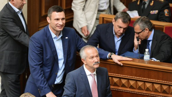 На манеже всё те же: кризис застоя правящей элиты На манеже всё те же: кризис застоя правящей элиты