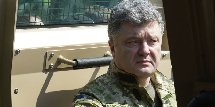 На Украине разработан боевой «Порошенкомобиль»-катафалк На Украине разработан боевой «Порошенкомобиль»-катафалк