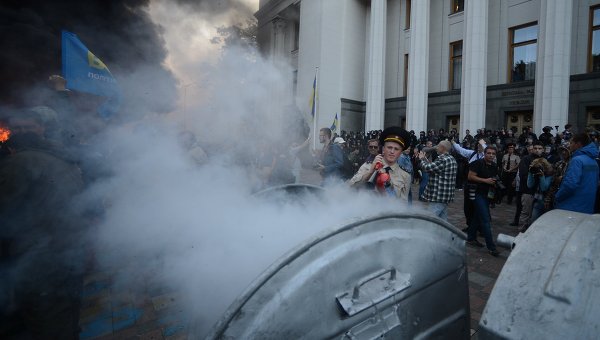 Татьяна Монтян: Украина живет под прессом олигархата Татьяна Монтян: Украина живет под прессом олигархата