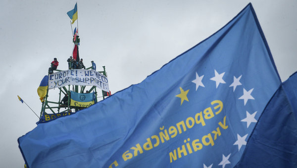 Марин Ле Пен блокирует в Европарламенте продление преференций для Украины Марин Ле Пен блокирует в Европарламенте продление преференций для Украины