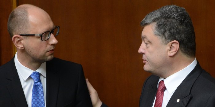 Коней на переправе не меняют? Коней на переправе не меняют?