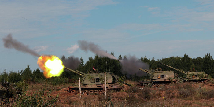 Украинские военные: А шоколадный директор нам вообще не авторитет Украинские военные: А шоколадный директор нам вообще не авторитет