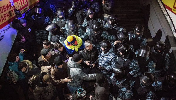 Зачем депутатская «ксива» нужна «чэсным» журналистам? Зачем депутатская «ксива» нужна «чэсным» журналистам?