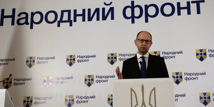 Партия войны Яценюка обошла блок Порошенко Партия войны Яценюка обошла блок Порошенко