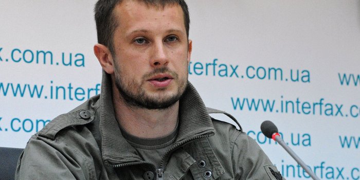 Лидера радикалов Билецкого «взяли в плен» под Радой Лидера радикалов Билецкого «взяли в плен» под Радой