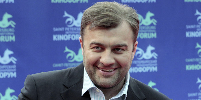 Актер Михаил Пореченков посетил Донецкий аэропорт Актер Михаил Пореченков посетил Донецкий аэропорт