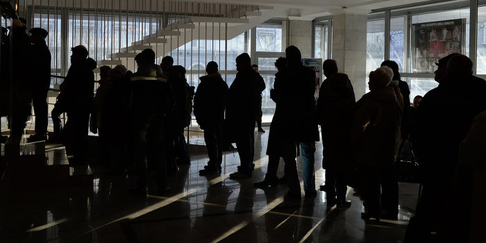Образовались полукилометровые очереди на избирательные участки в ДНР и ЛНР