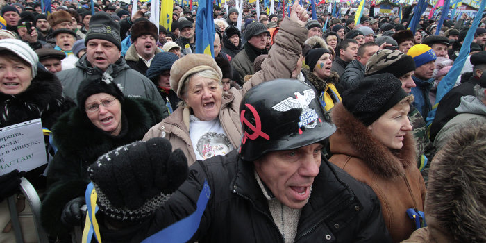 Der Freitag: Киев рискует потерять пол-Украины