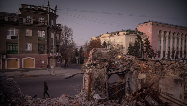 Лавров: И Киев, и Донецк должны соблюдать режим прекращения огня