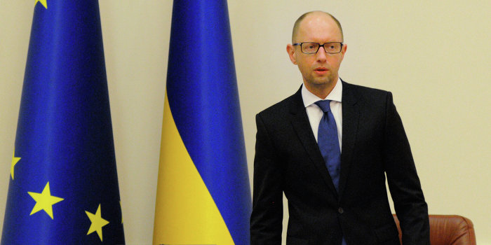 Украина надоела Европе тем, что клянчит деньги и ничего не делает
